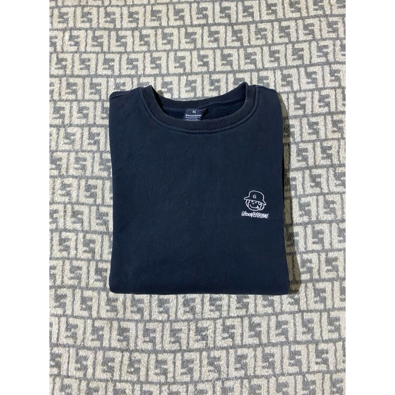 Groove Rhyme Black Crewneck