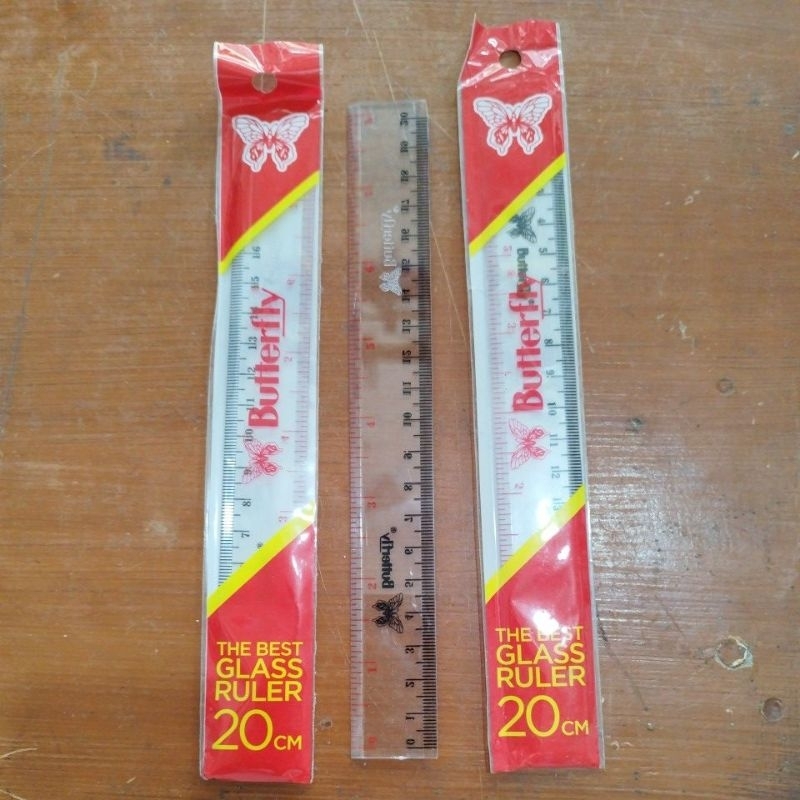 

Penggaris plastik 20 cm