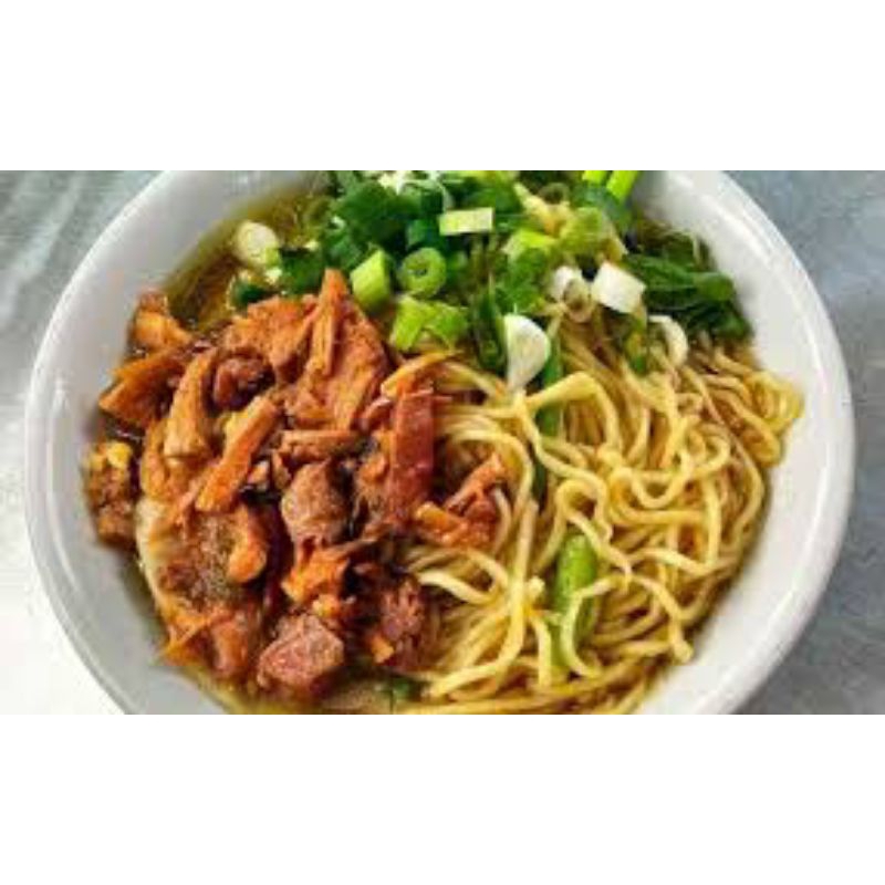 

Mie Ayam Ceker / Mie Ayam Bakso / Siap santap / Ready to eat