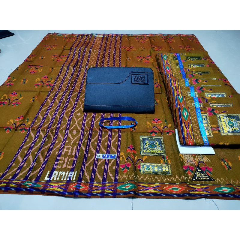 Sarung Lamiri mst kembang sutra basah wajid