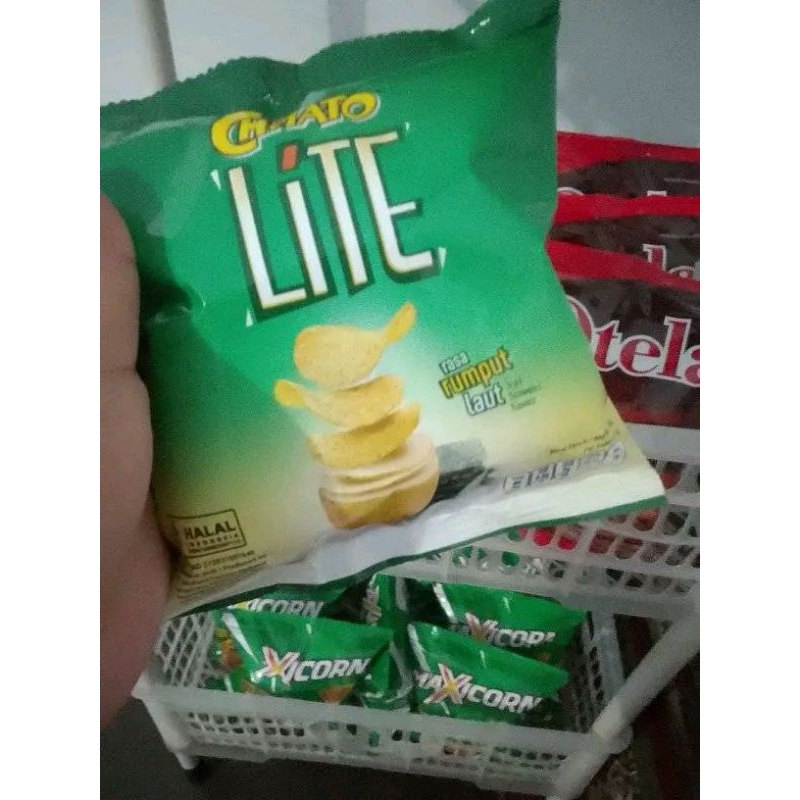 

PAKET HEMAT SNACK CHITATO 2000an 5PCS