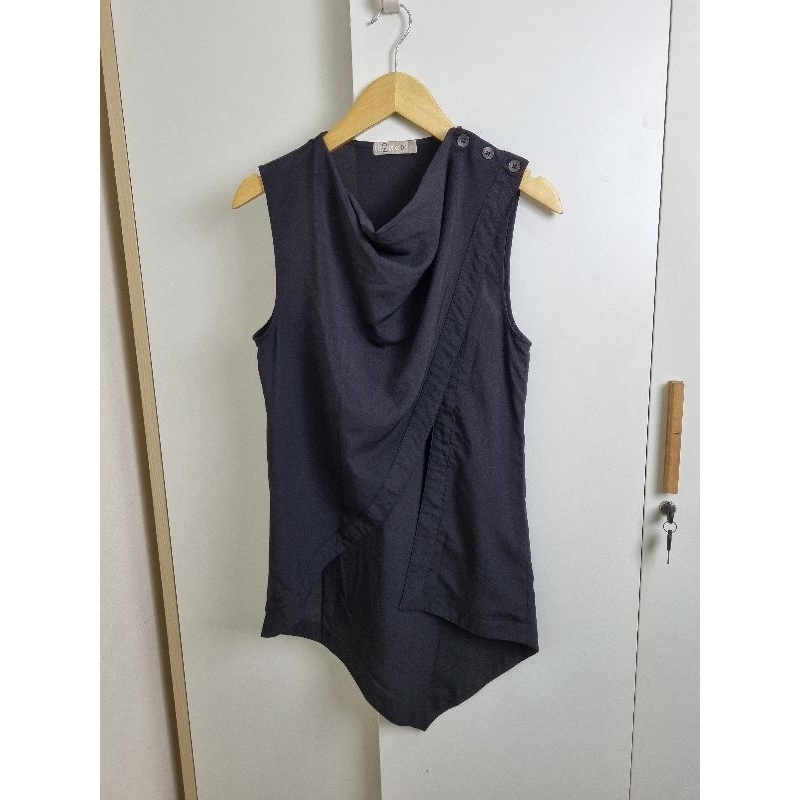 *Preloved*Outer/Vest Asimetris Up2date