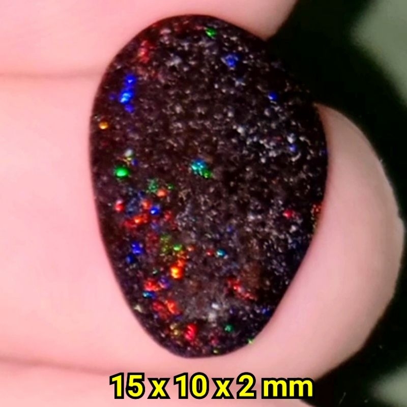 Bahan Kalimaya Black Opal Matrix Andamooka Australia.. 15x10x2 mm..