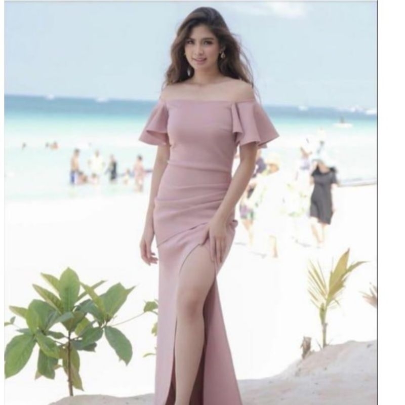 Gaun Tanpa Lengan Pink