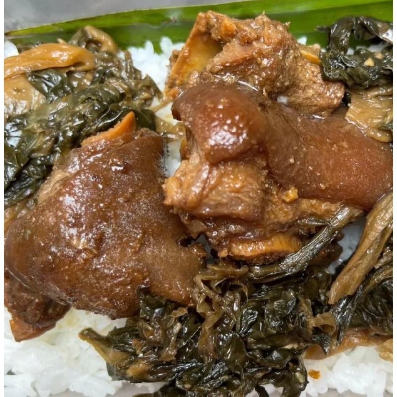 

Nasi Cukiok Kaki Babi Kecap + Hamchoikon