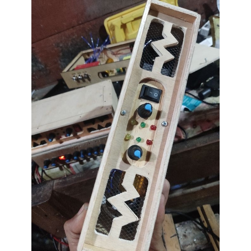 Power amplifier clas d 300 w stereo