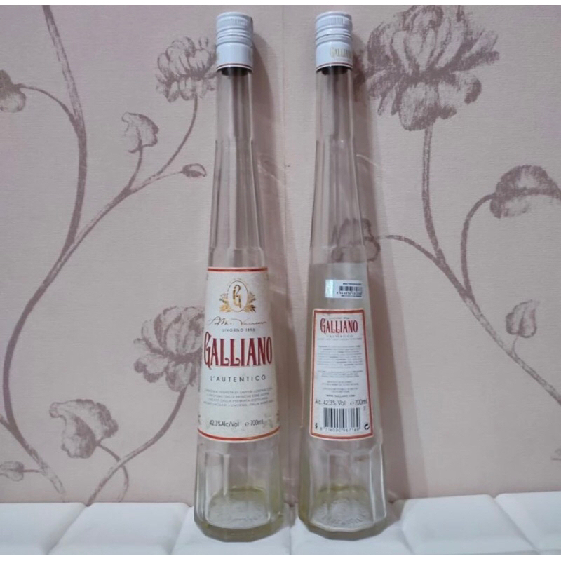 bok bekas miras galiano / botol pajangan / botol import