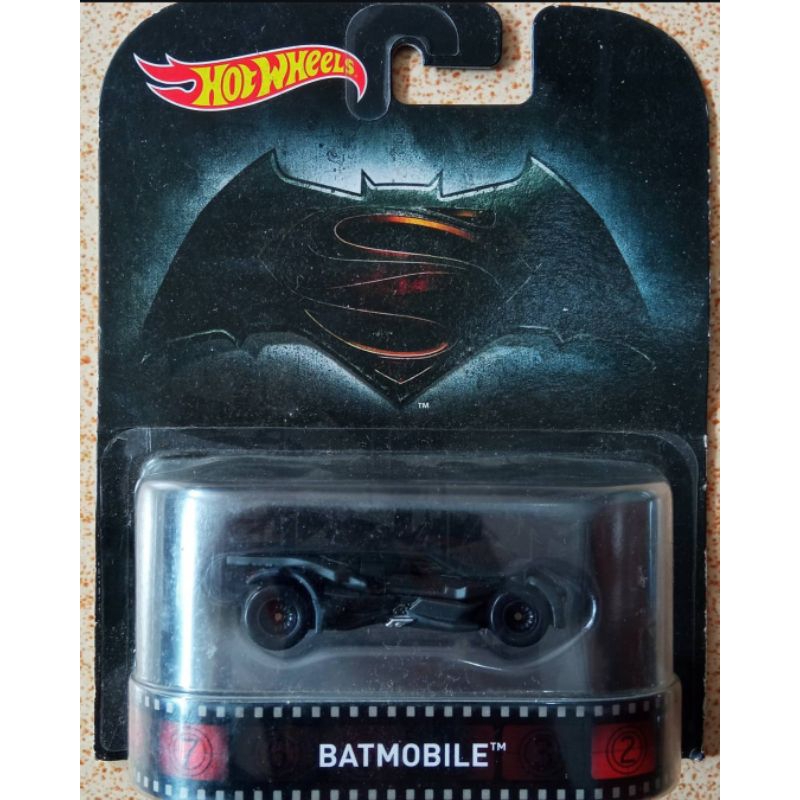 Hot wheels Batman vs Superman "Batmobile"