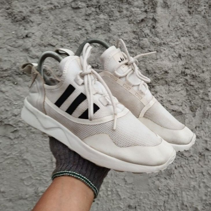 SEPATU ADIDAS ZX FLUX ADV SIZE 38