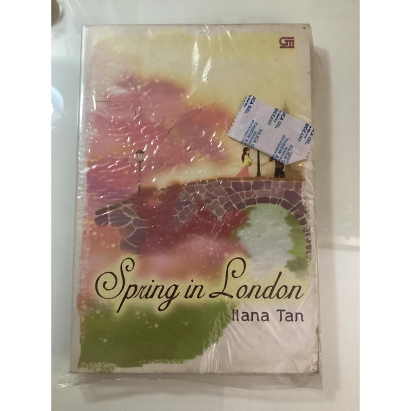 

Preloved Novel Ilana Tan - Summer in Seoul