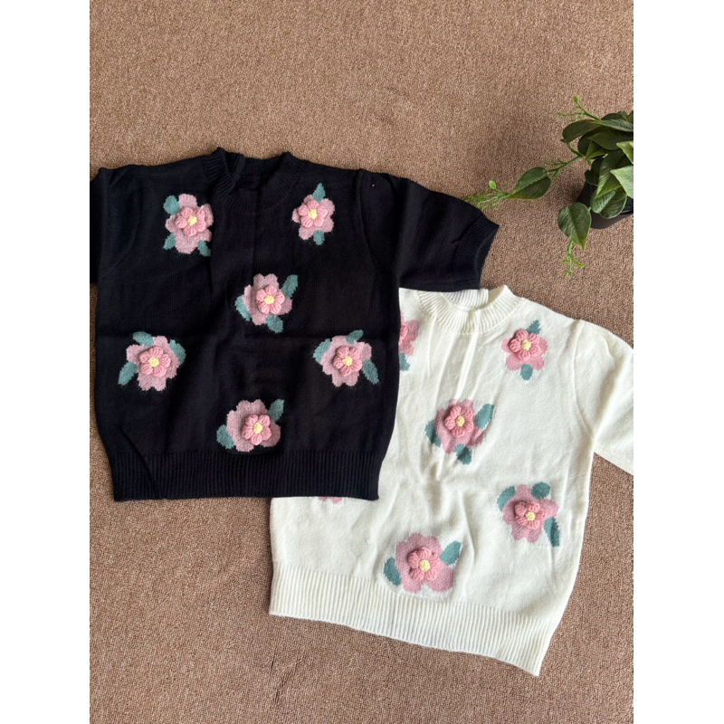 TOP KNIT FLOWERS