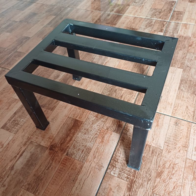 Kursi jongkok besi / dingklik besi kursi besi kuat