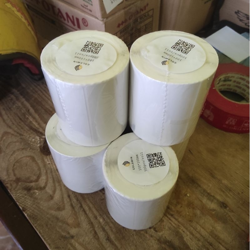

Thermal Sticker Roll Label 100x100 isi 500 pcs Cocok Untuk Cetak Resi