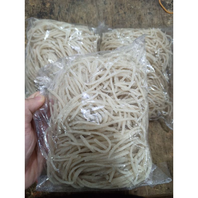 

MIE SAGU ASLI SELATPANJANG - MIE SAGU - MAKANAN DAERAH - OLE OLE KHAS SELAT PANJANG