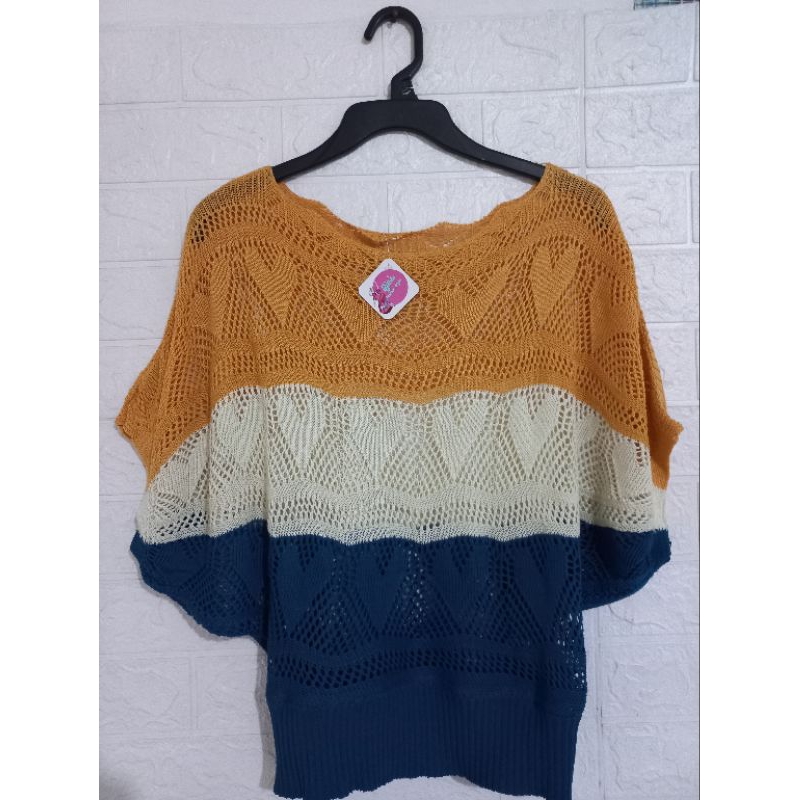 Sweater Rajut Warna-warni