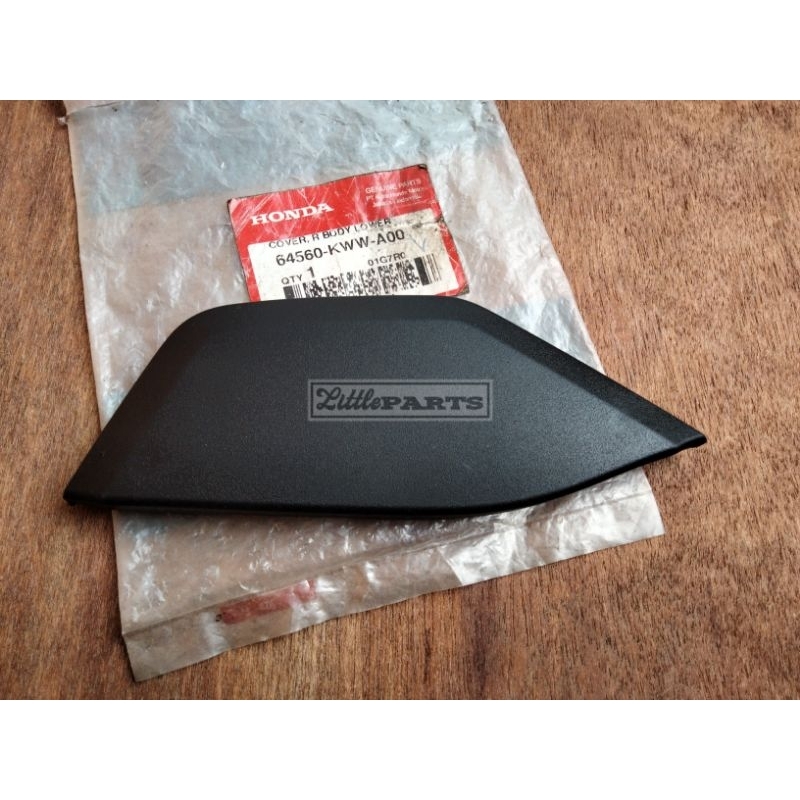 64560 kww A00 cover r body lower sambungan body kecil honda absolute revo lama 110 ori original