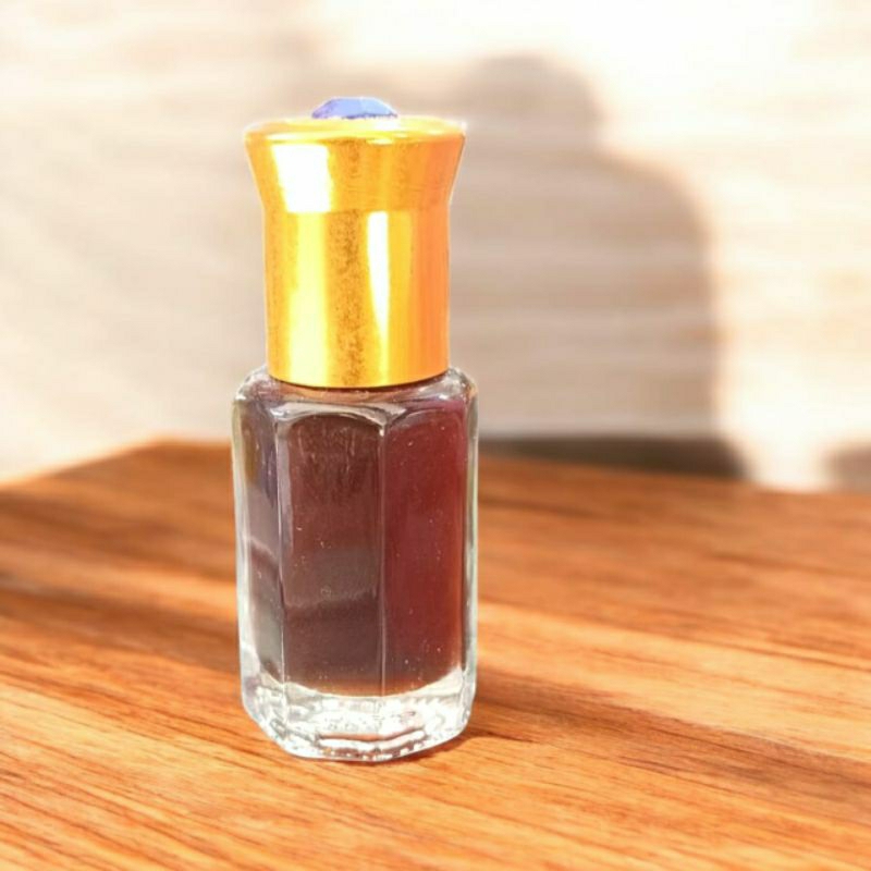 Minyak gaharu kalimantan