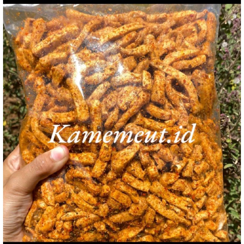 

BASRENG/BASO GORENG KRIUK PEDAS DAUN JERUK 1KG CABE ASLI