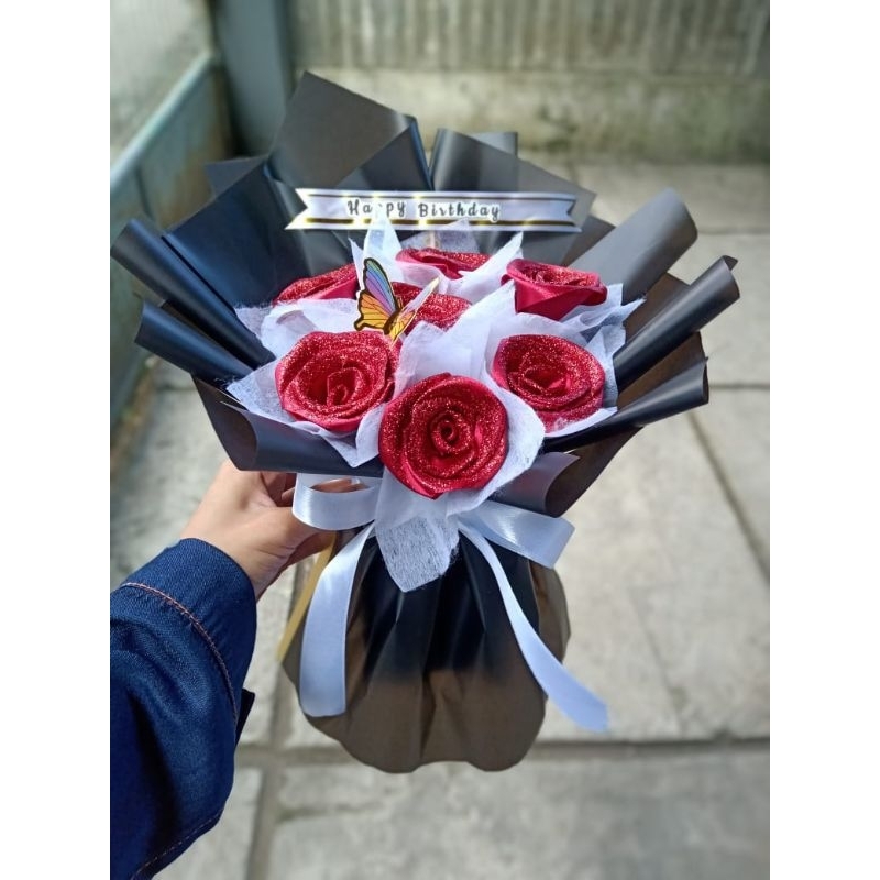 Buket bunga satin  lebar Happy birthday/Happy graduation/Happy Birthday/valentine day