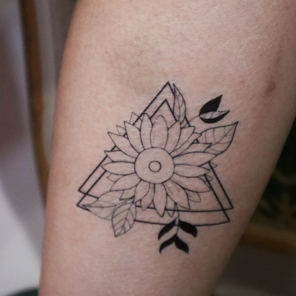 [PRODUK LOKAL] TATO TEMPORER SUNFLOWER GEOMETRIC | SUNFLOWER TATTOO | TATO BUNGA MATAHARI | TATTOO T