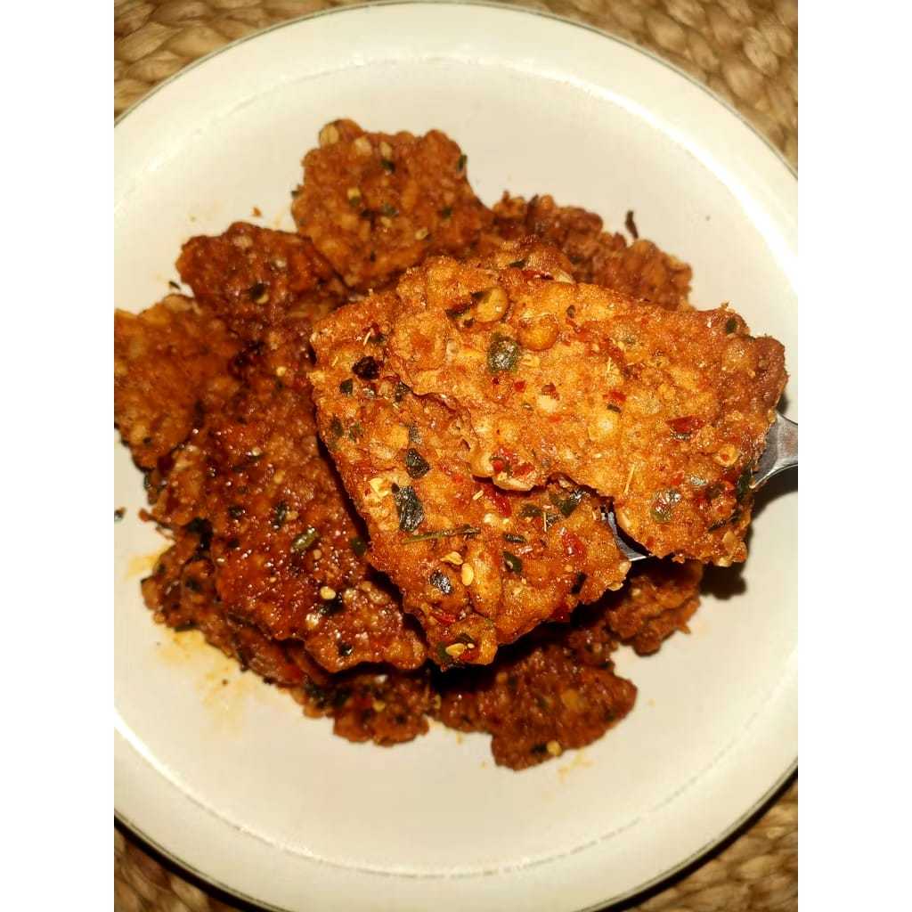 

250 GRAM KERIPIK TEMPE PEDAS | KRIPIK TEMPE CRISPY PEDAS DAUN JERUK