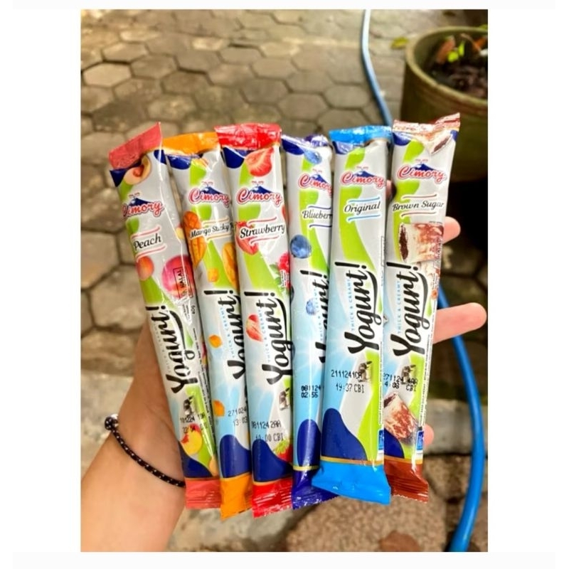 

Yogurt stik New Squezee 40 gr Strawberry,Brown Sugar,Blueberry,Peach,Manggo sticky Rice,Original