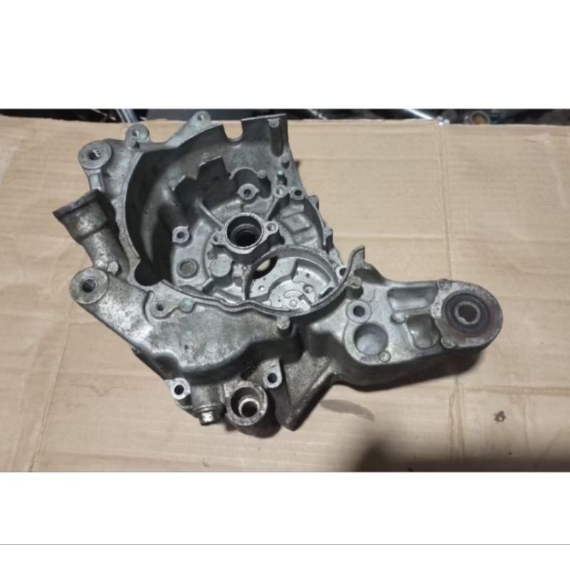 kalter crankcase rengkes kanan beat karbu kode kvy original