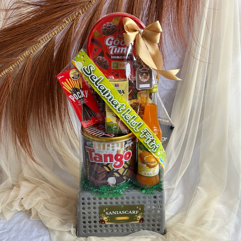 

parsel lebaran ameena | parsel lebaran by saniascarf