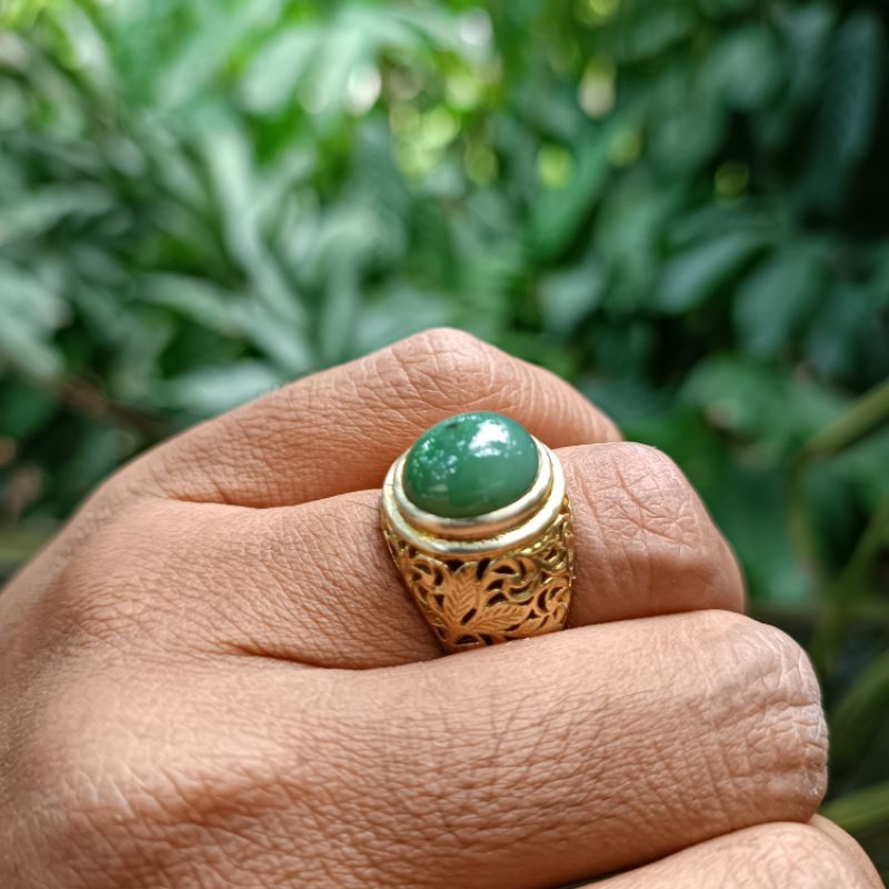 batu giok nefrit aceh kantoran hijau muda