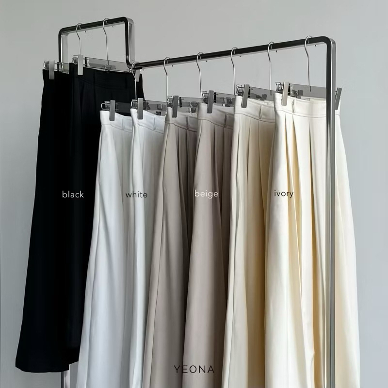 (NEW WITH TAG) Maxi Skirt atau Rok Panjang Savva Skirt by YEONA.ID Warna Beige, Size L