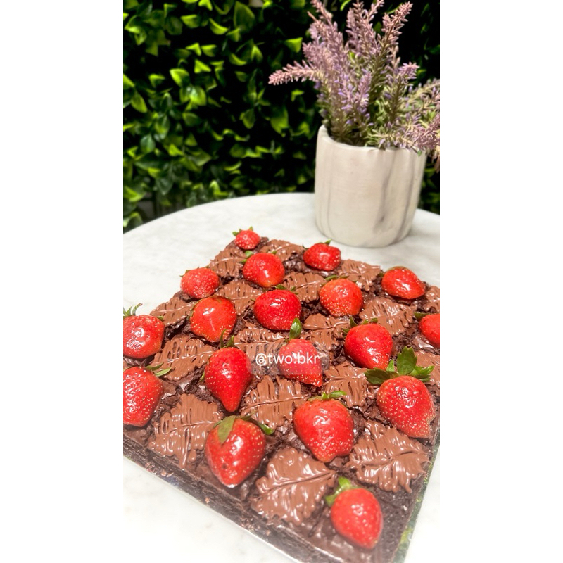 

BROWNIES CAKE LARGE SIZE