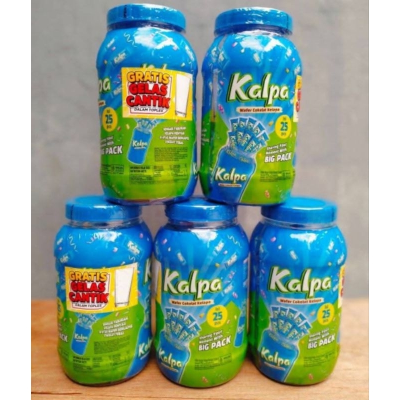 

Wafer kalpa cokelat kelapa kemasan toples(berhadiah gelaa di dlm toples)