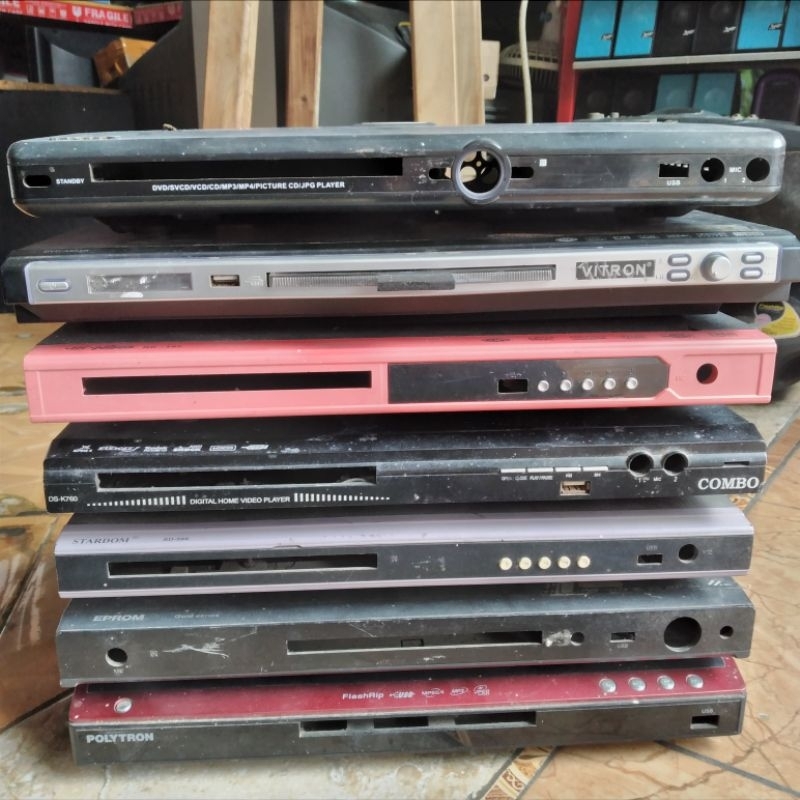 BOX DVD bekas,Kosongan box saja tanpa isi,Buat rakit power klass D,,control,asesories dll