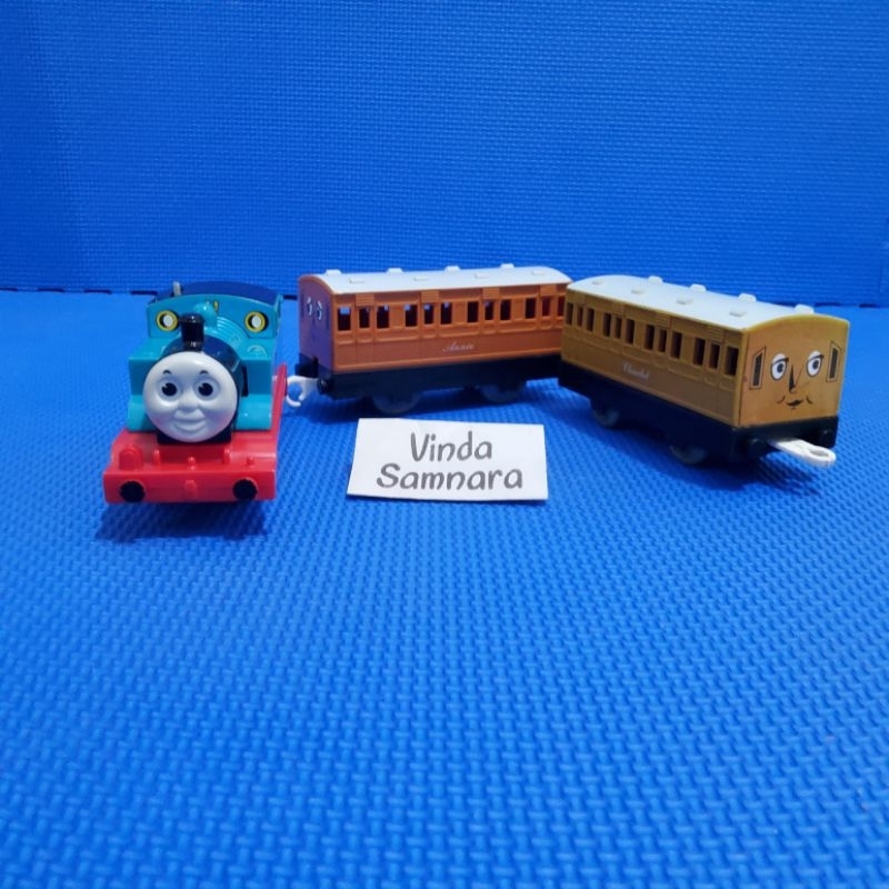 Takara Tomy Kereta Plarail TS-01 Thomas & Friends Set TS01