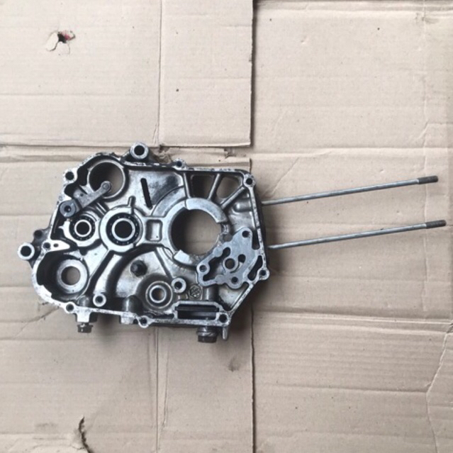 Krengkes Crankcase kalter Kiri dan kanan Motor Honda Win100 original Second