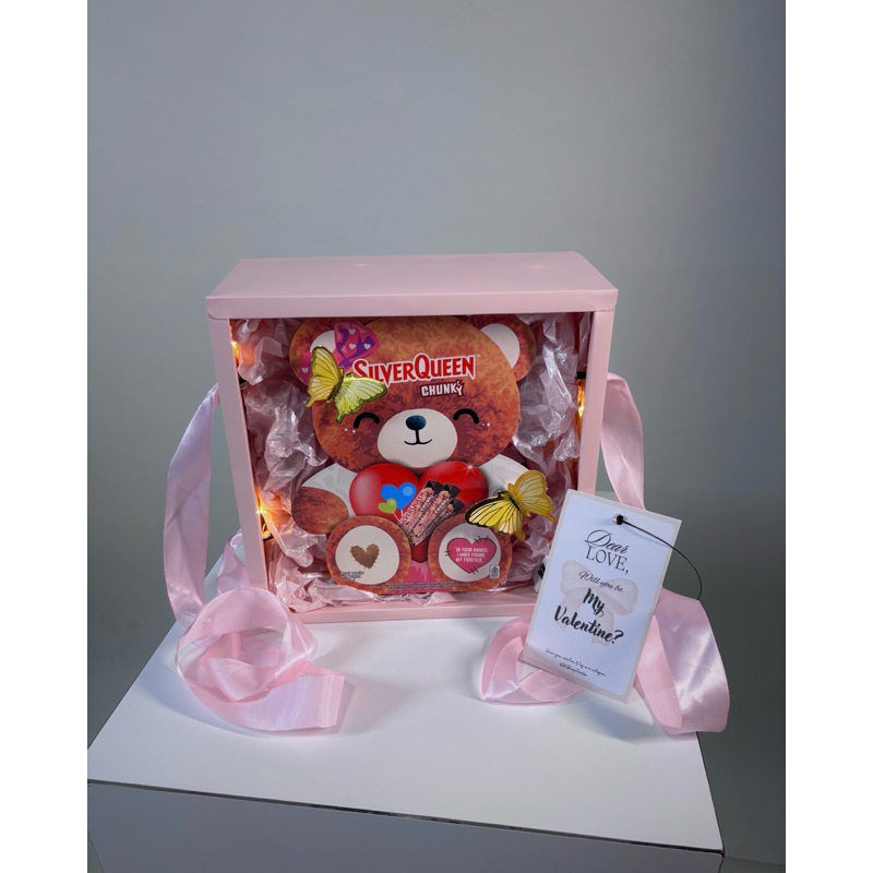 

BU057 Love in Box / giftbox valentine / giftbox coklat / giftbox silverqueen