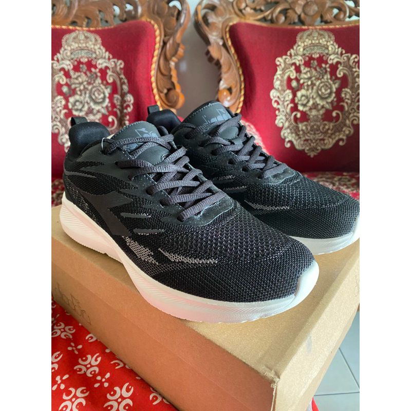sepatu Diadora GSTAR Running