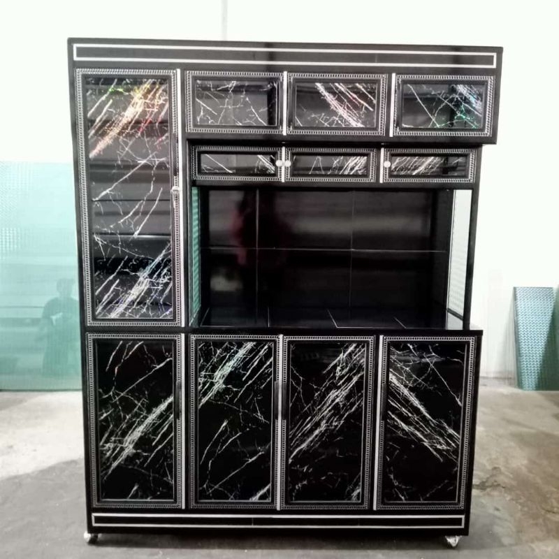 lemari piring 3 pintu