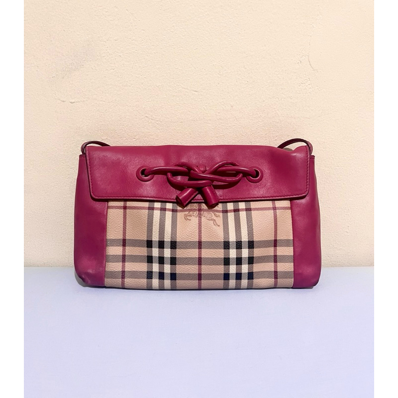 Burberry Vintage Classic Leather Crossbody Bag