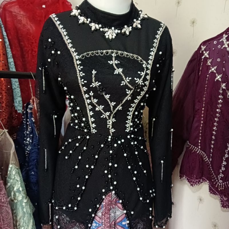 kebaya wisuda// kebaya modern// kekinian