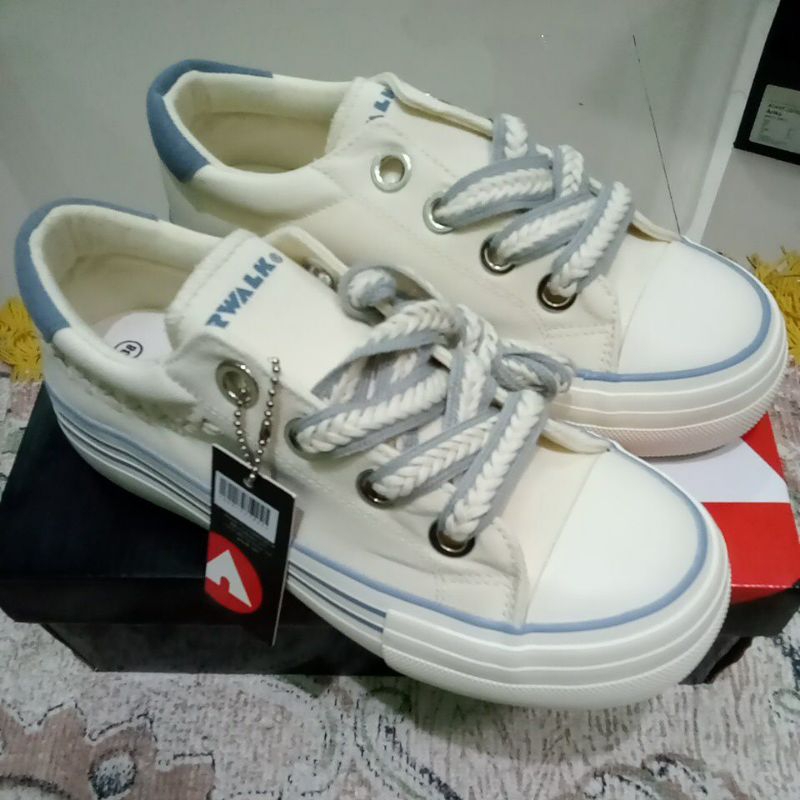 Sepatu Air Walk Original BNIB
