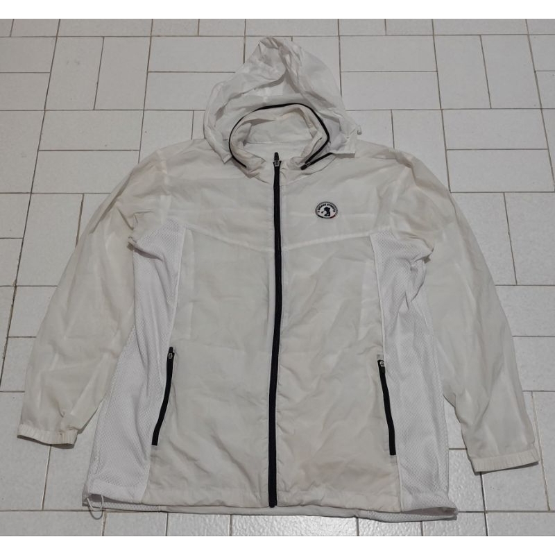 Jaket Sport Running Sesame Street Broken White