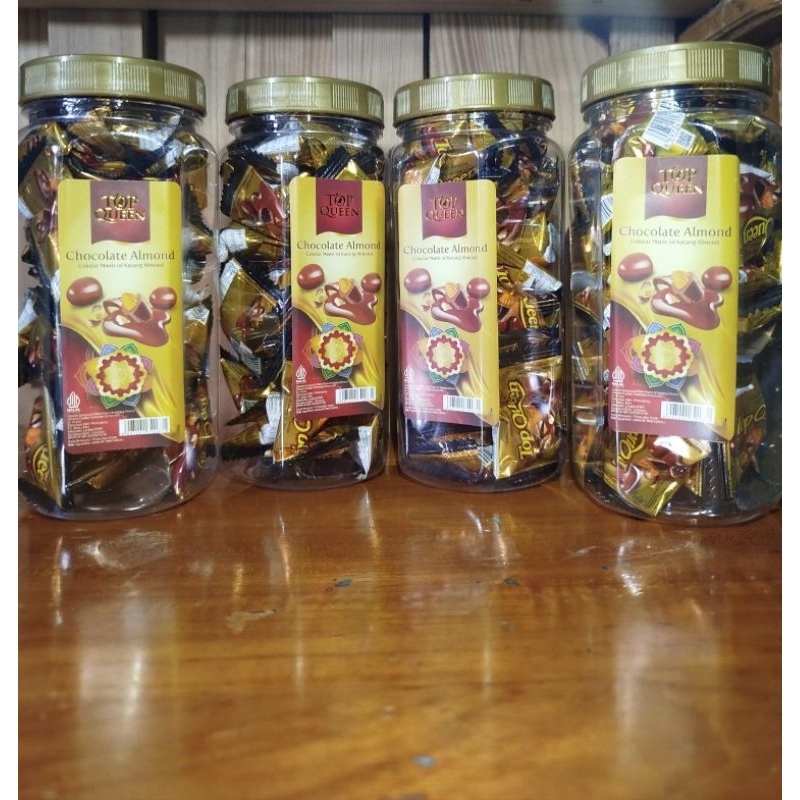 

(Medan) Coklat almond d'King/top queen/coklat manis isi kacang almond/coklat Musdalifah