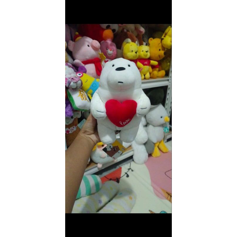 BONEKA WE BEAR BEARS PUTIH BAWA LOVE MINISO 55.000 + Admin