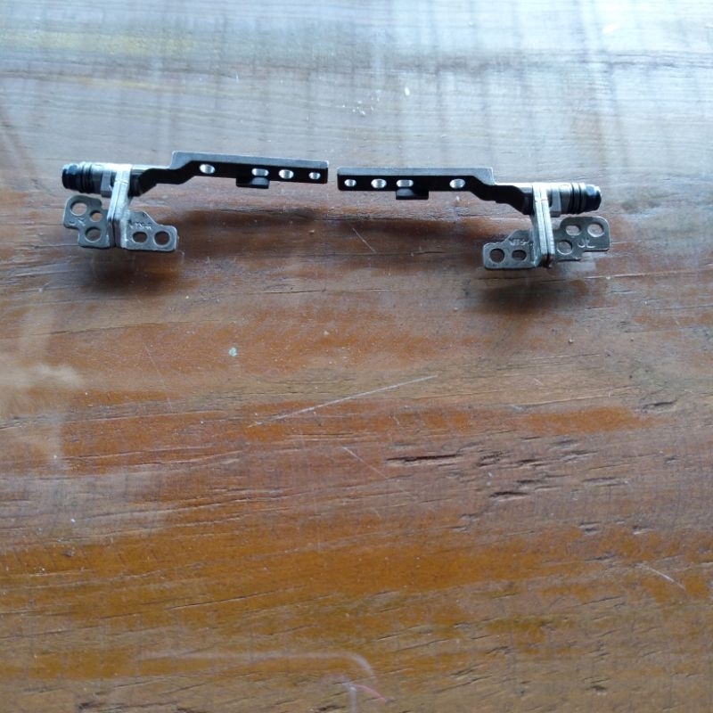 engsel laptop dell latitude 7290