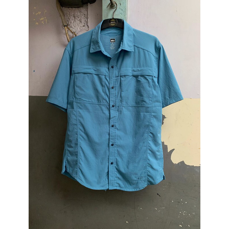 kemeja lengan pendek rei outdoor preloved