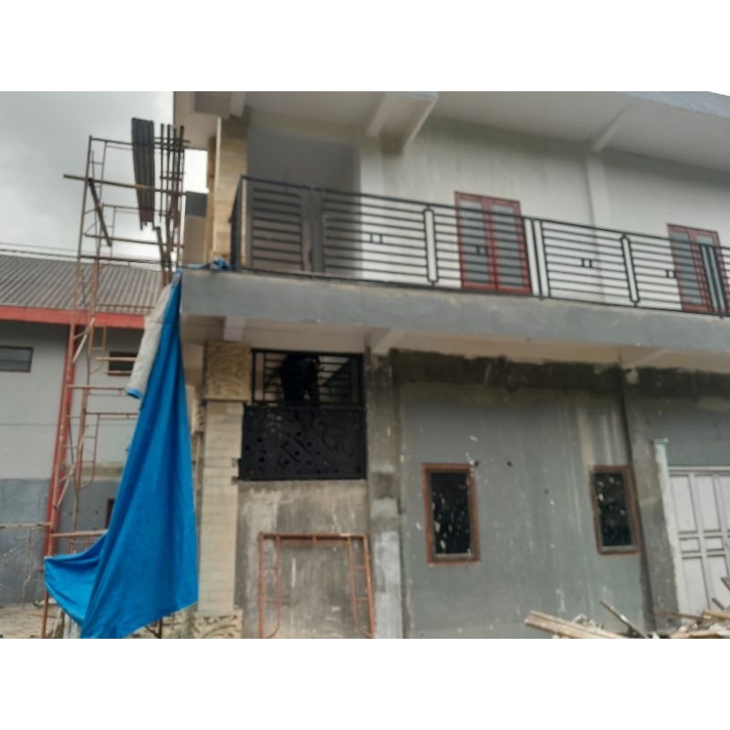 pagar besi balkon minimalis