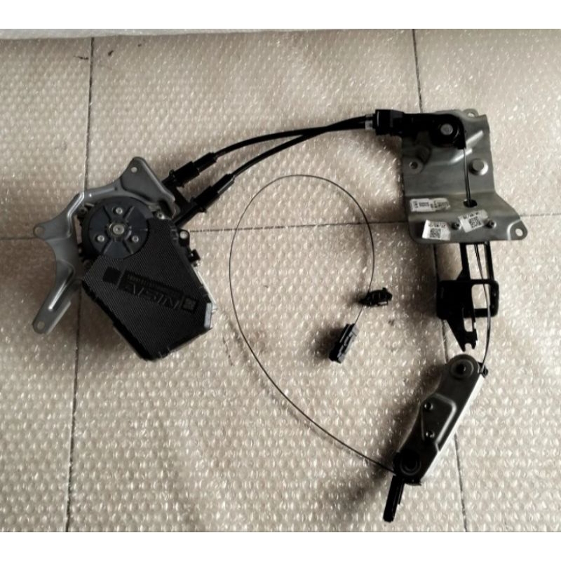 motor sliding door pintu tengah Toyota Sienta original