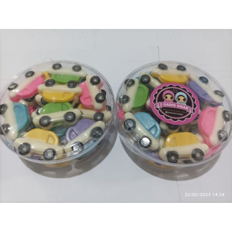 

coklat karakter (mobil)