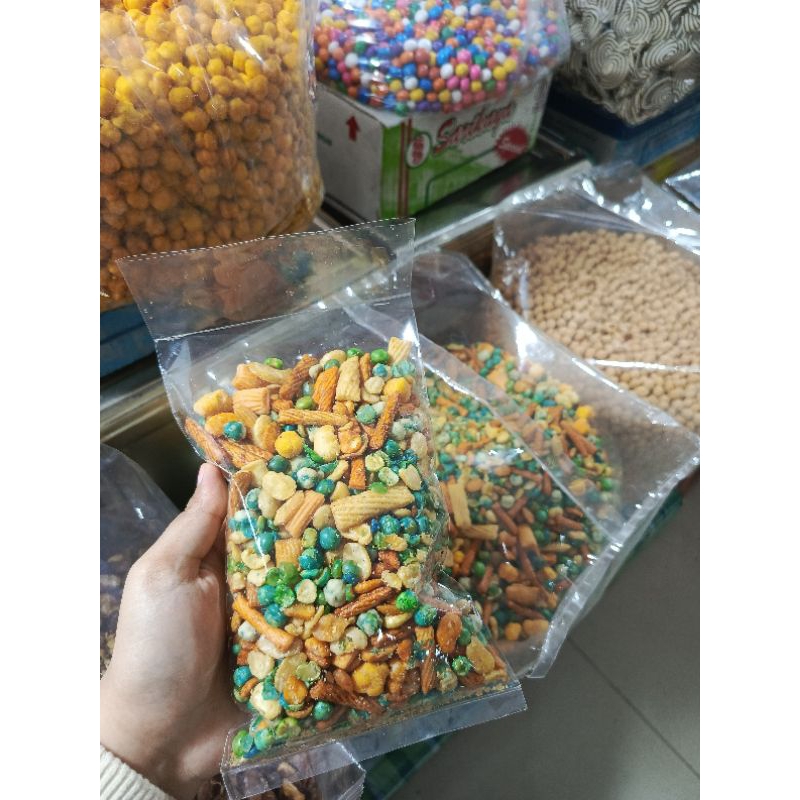 

KACANG CAMPUR ( HELLEN BASSA)